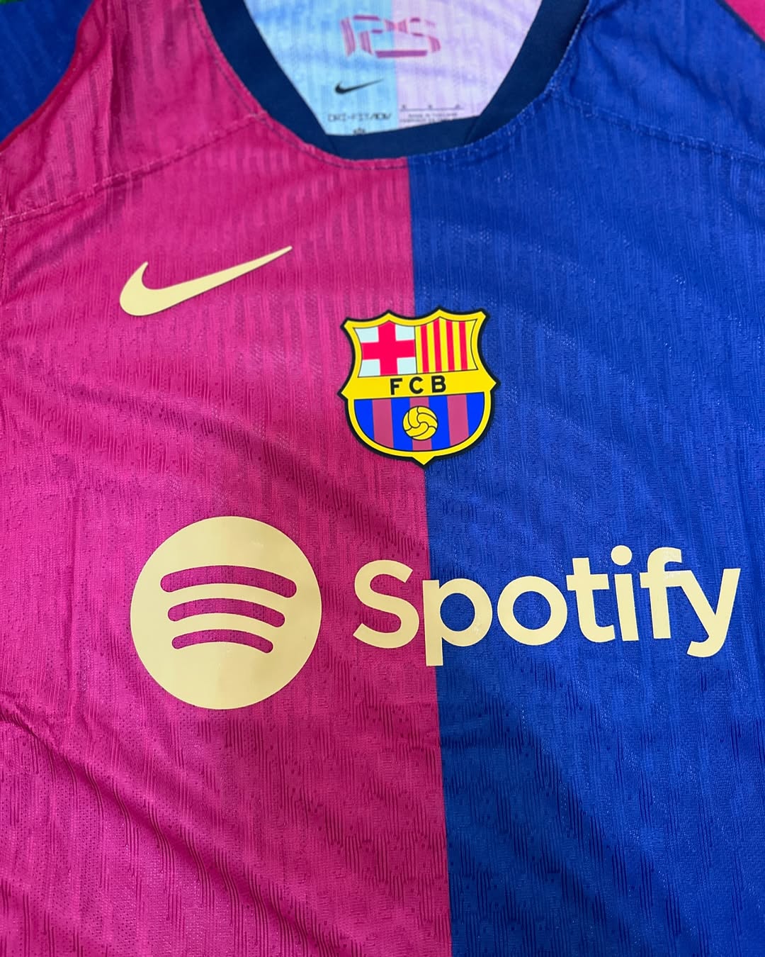 Fanella e parë Autentike e Barcelones 2024/2025